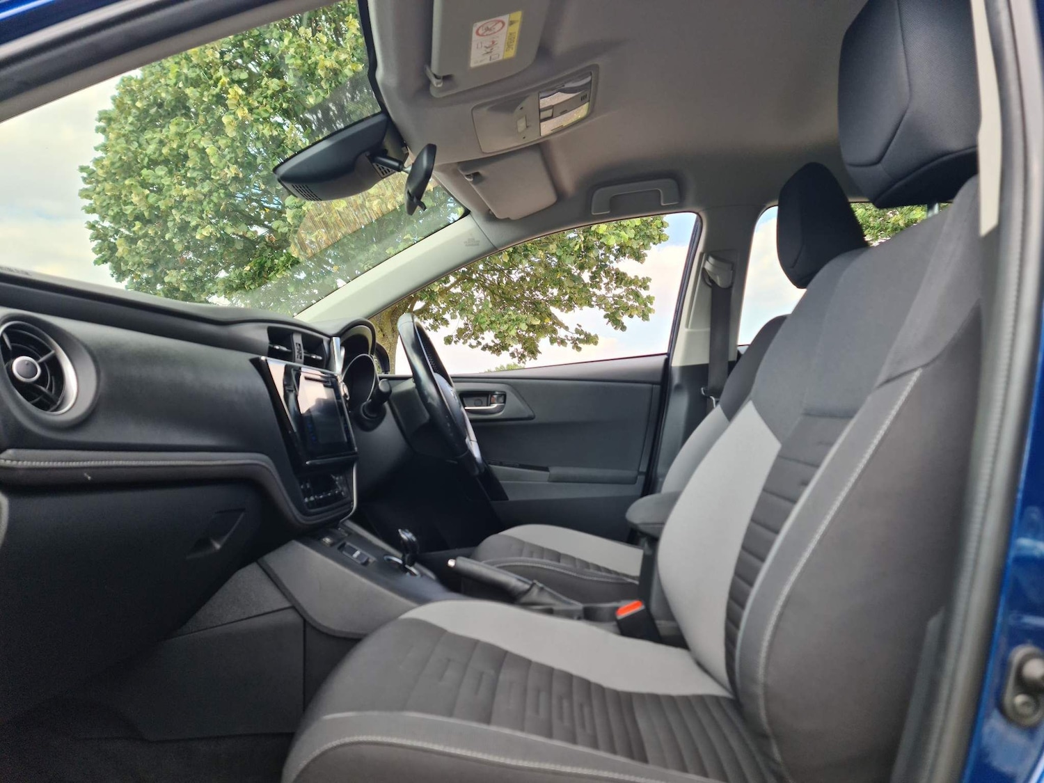 Used Toyota Auris 2017 for sale - 77109661: Photo 15