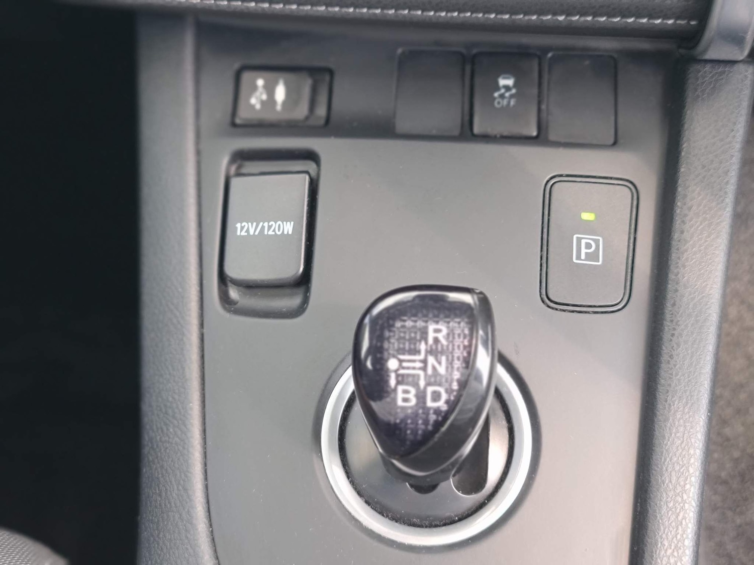 Used Toyota Auris 2017 for sale - 77109661: Photo 32