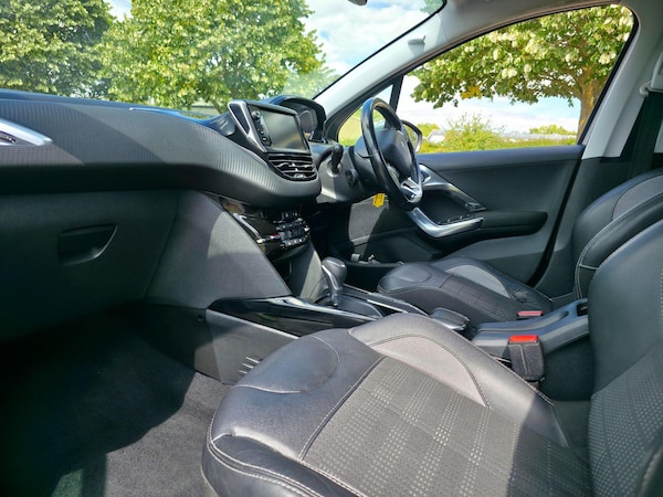 Used Peugeot 2008 2018 for sale - 75552680: Photo 30