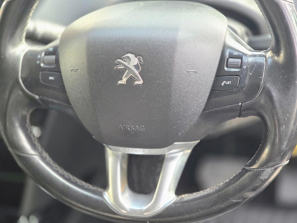 Used Peugeot 2008 2018 for sale - 75552680: Photo 37