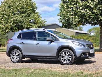 Used Peugeot 2008 2018 for sale - 75552680: Photo