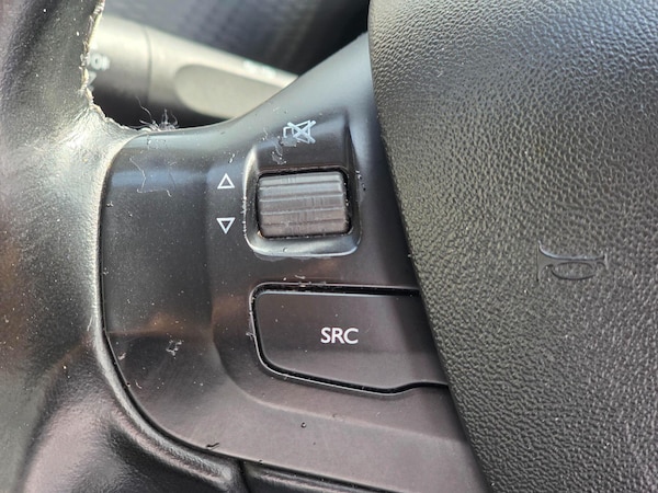 Used Peugeot 2008 2018 for sale - 75552680: Photo 44