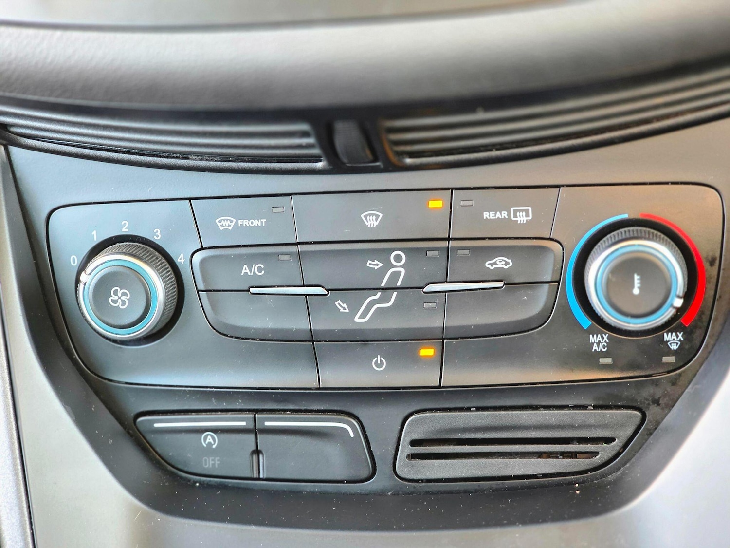 Used Ford Grand C-Max 2016 for sale - 76964675: Photo 38