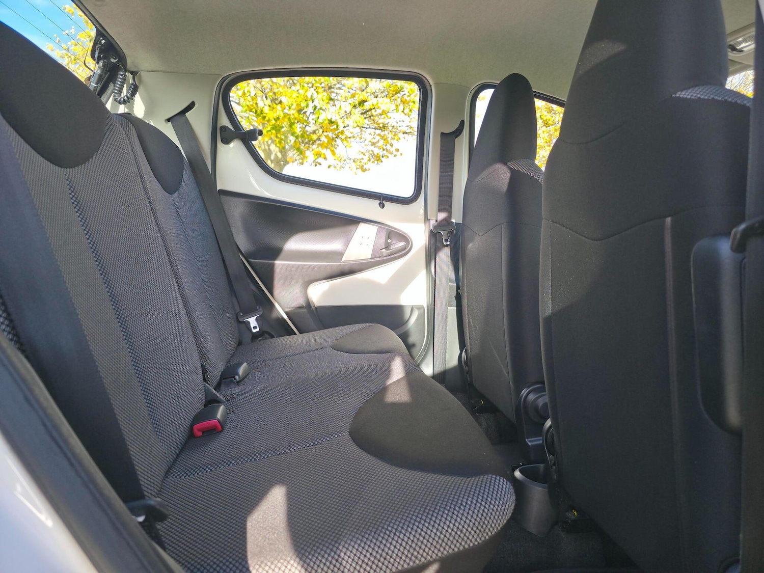 Used Toyota AYGO 2014 for sale - 76269903: Photo 21