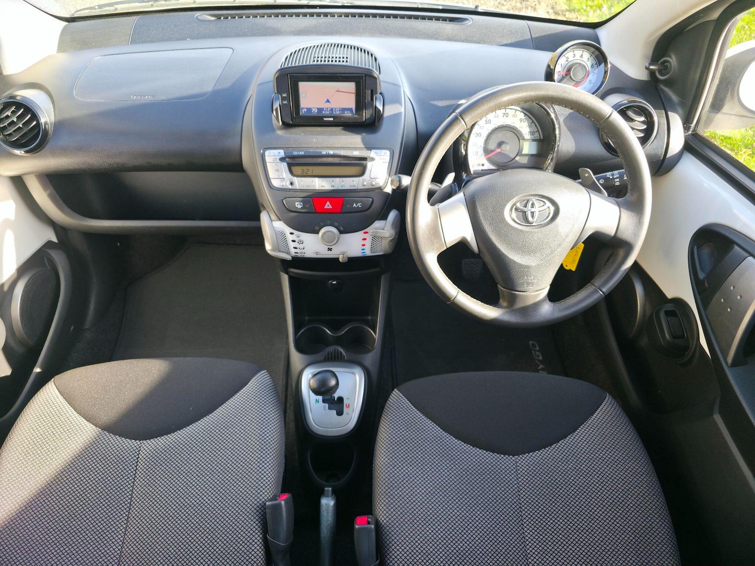 Used Toyota AYGO 2014 for sale - 76269903: Photo 26