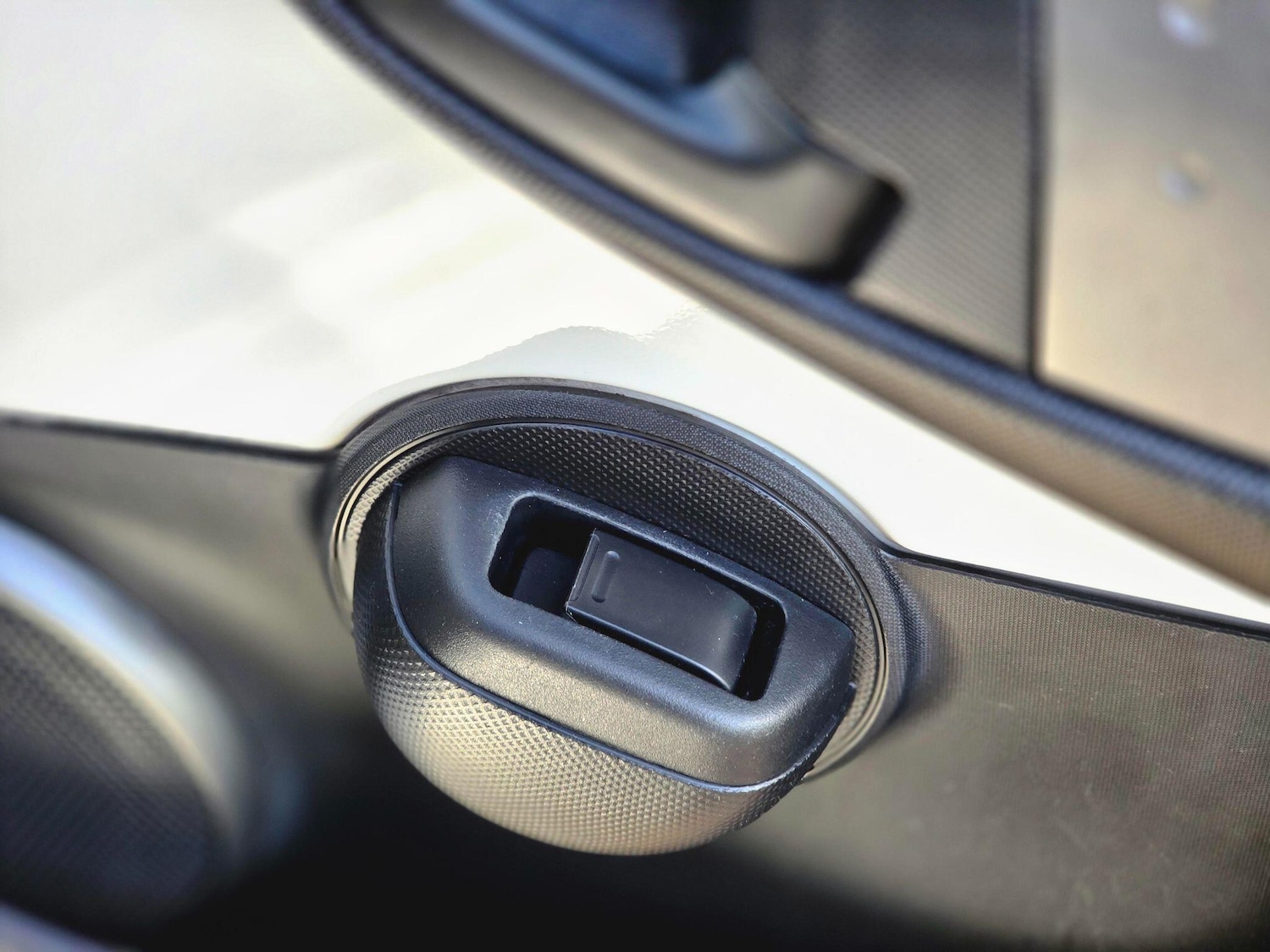 Used Toyota AYGO 2014 for sale - 76269903: Photo 33