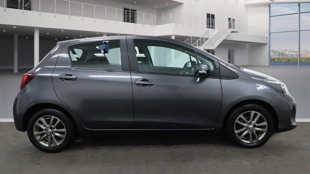 Used Toyota Yaris 2015 for sale - 77229318: Photo 5
