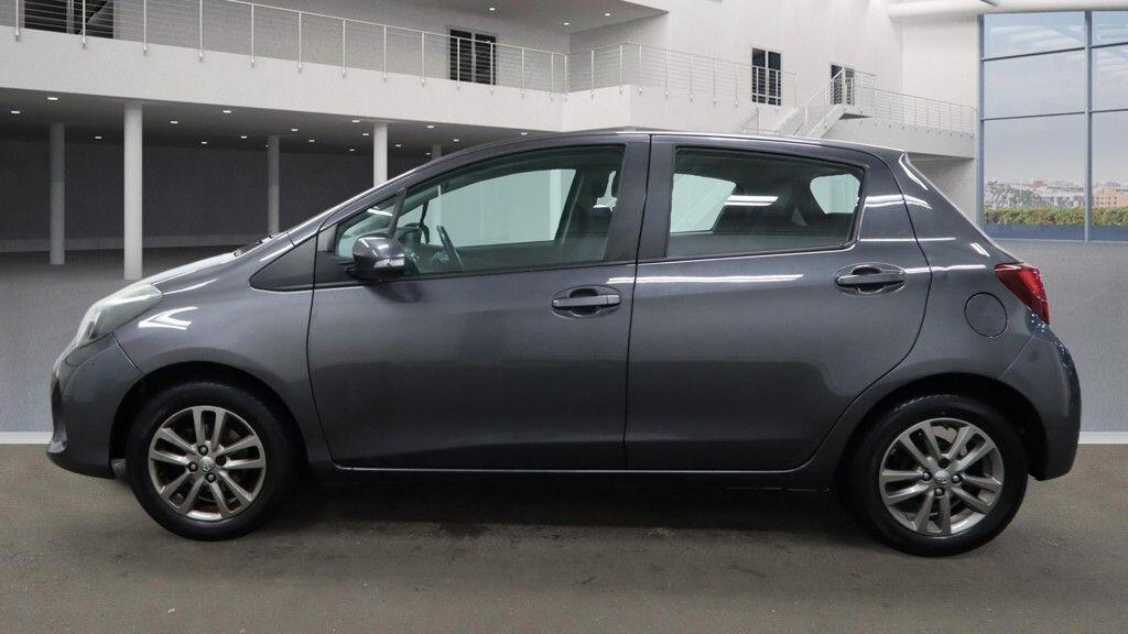 Used Toyota Yaris 2015 for sale - 77229318: Photo 6
