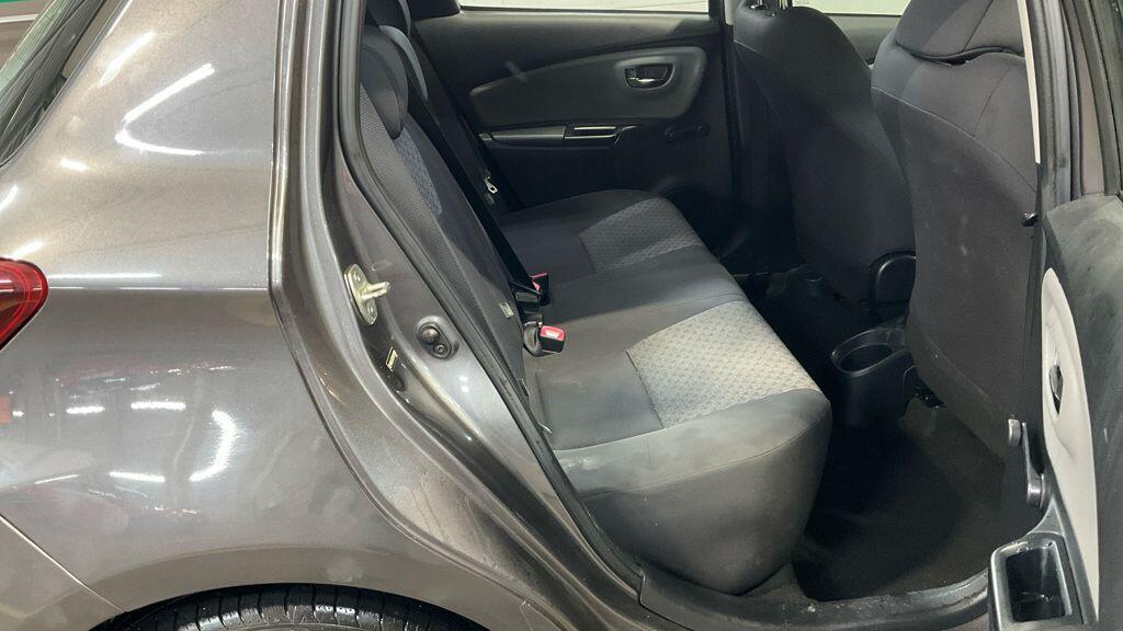 Used Toyota Yaris 2015 for sale - 77229318: Photo 7