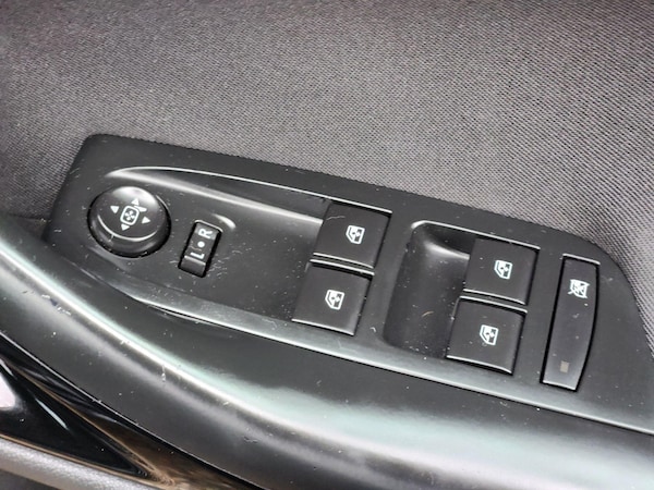 Used Vauxhall Astra 2017 for sale - 75678518: Photo 24