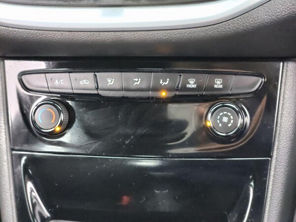 Used Vauxhall Astra 2017 for sale - 75678518: Photo 33