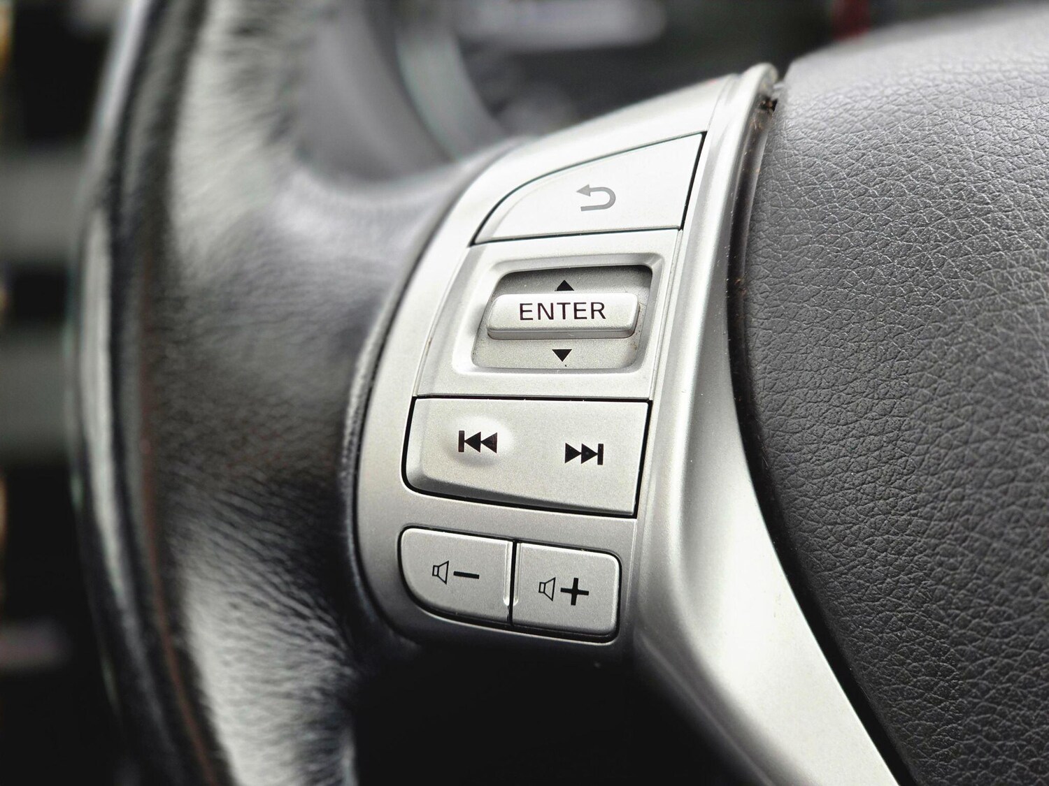 Used Nissan X-Trail 2017 for sale - 77524640: Photo 38