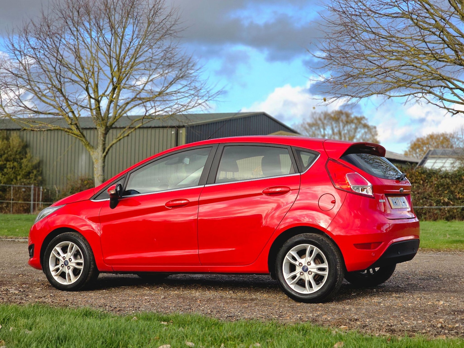 Used Ford Fiesta 2017 for sale - 76742970: Photo 11