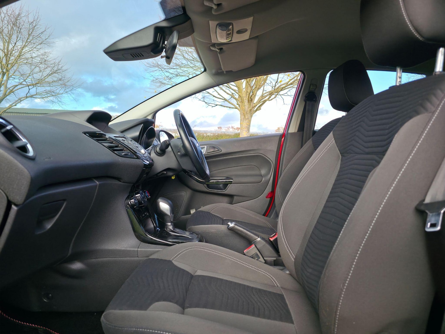 Used Ford Fiesta 2017 for sale - 76742970: Photo 22