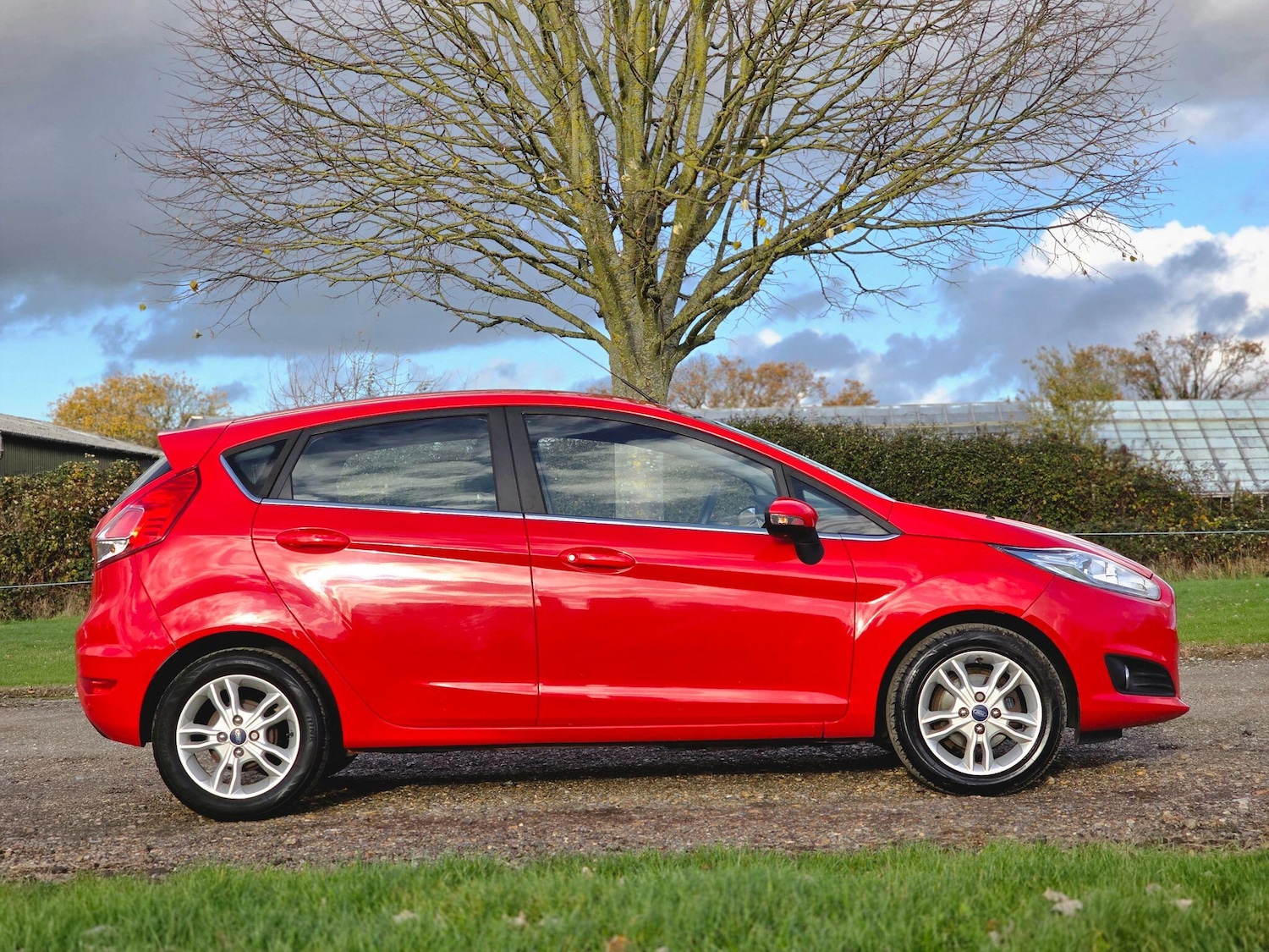 Used Ford Fiesta 2017 for sale - 76742970: Photo 3
