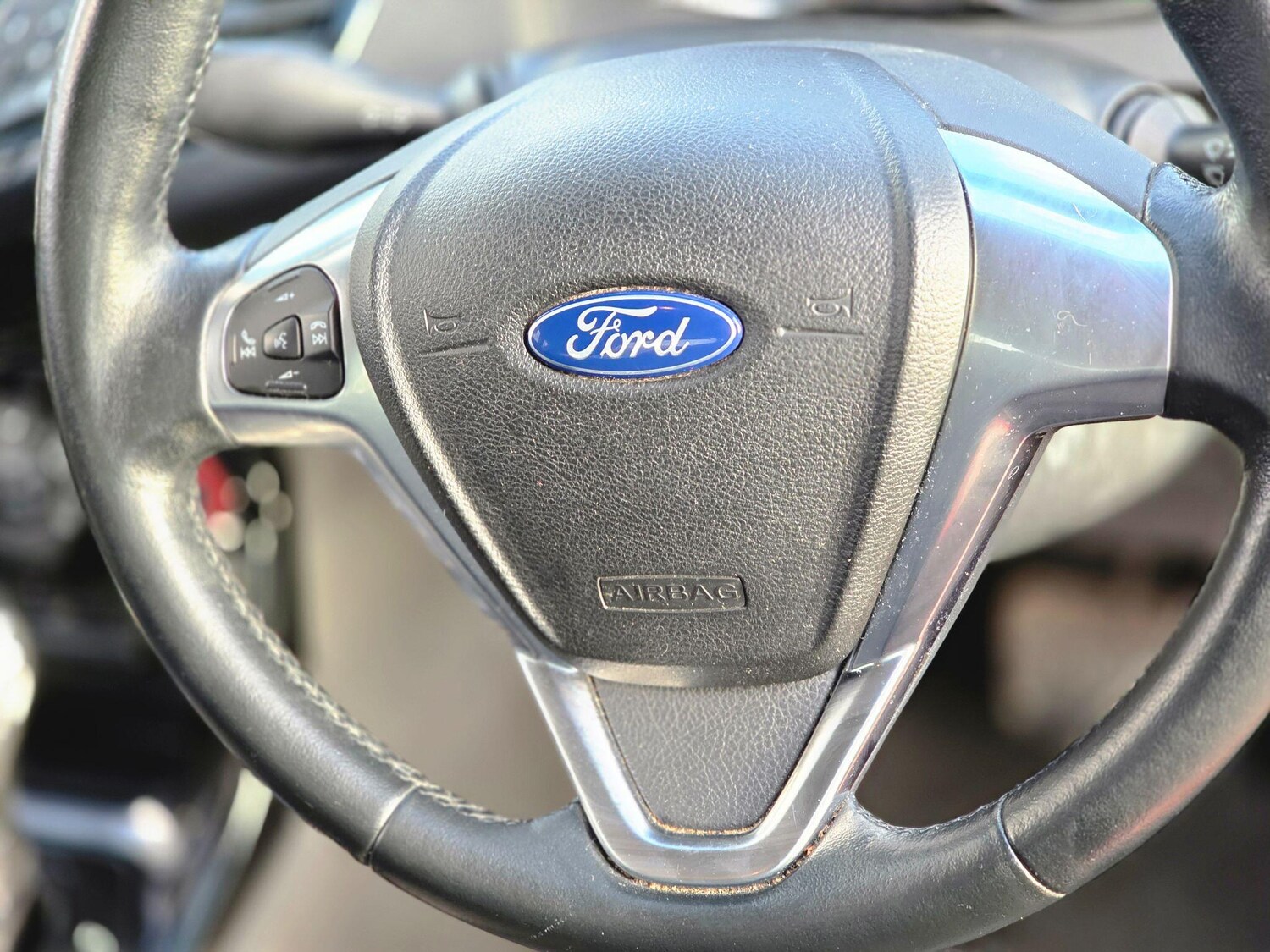 Used Ford Fiesta 2017 for sale - 76742970: Photo 40