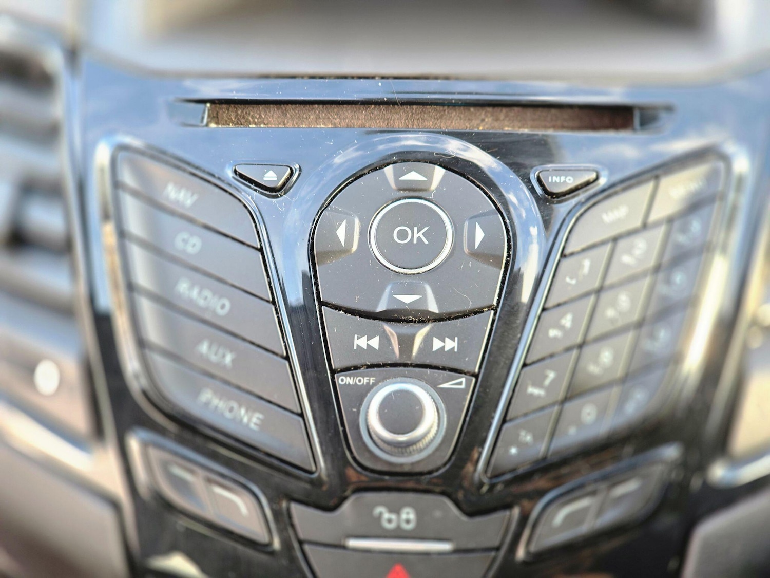 Used Ford Fiesta 2017 for sale - 76742970: Photo 41