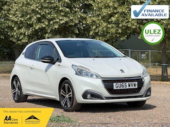 Used Peugeot 208 2015 for sale - 79544140: Photo
