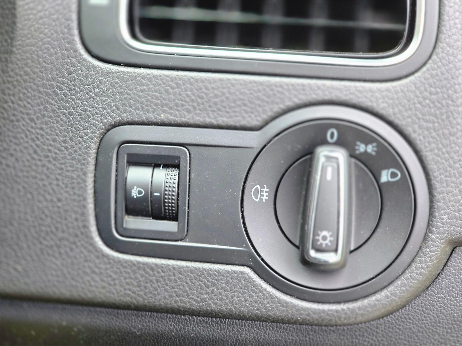 Used Volkswagen Polo for sale - 76865128: Photo 33