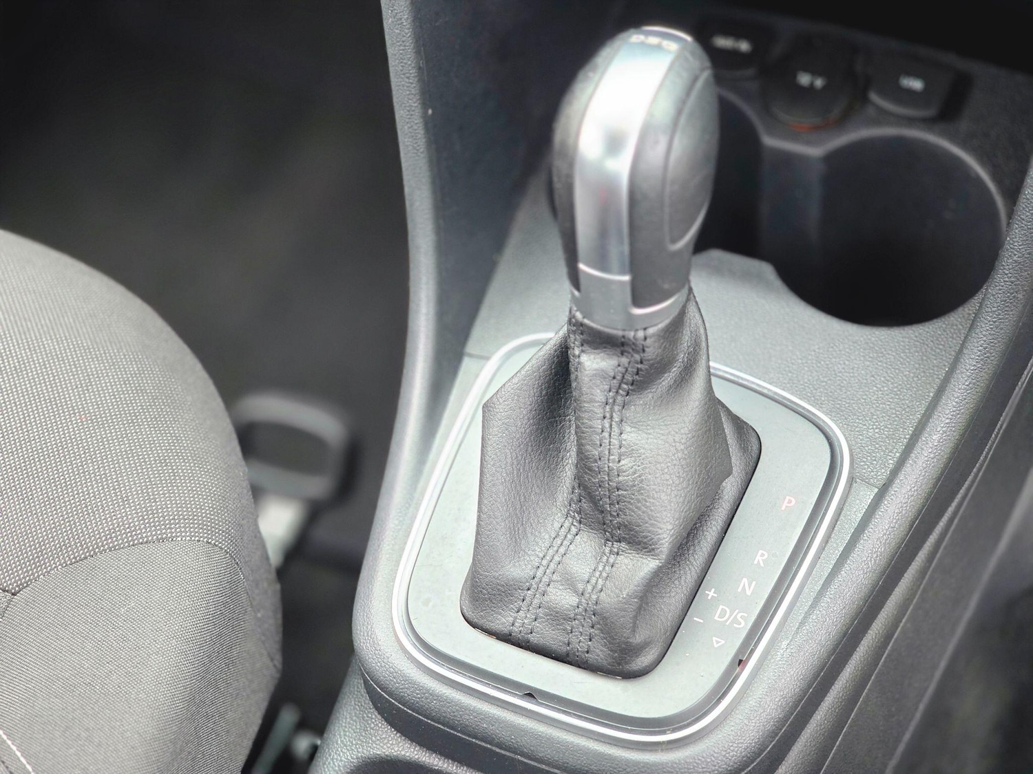 Used Volkswagen Polo for sale - 76865128: Photo 40