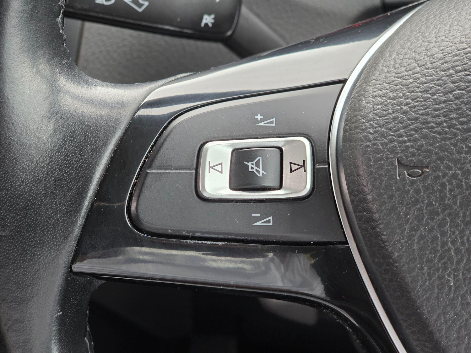 Used Volkswagen Polo for sale - 76865128: Photo 42