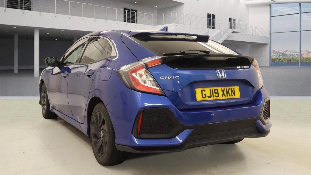 Used Honda Civic 2019 for sale - 77883256: Photo 3