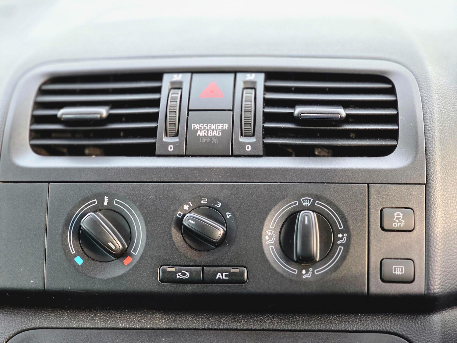 Used Skoda Roomster 2013 for sale - 77441394: Photo 39