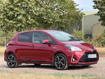 Used Toyota Yaris 2017 for sale - 79475379: Photo