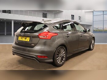Used Ford Focus 2017 for sale - 78127915: Photo