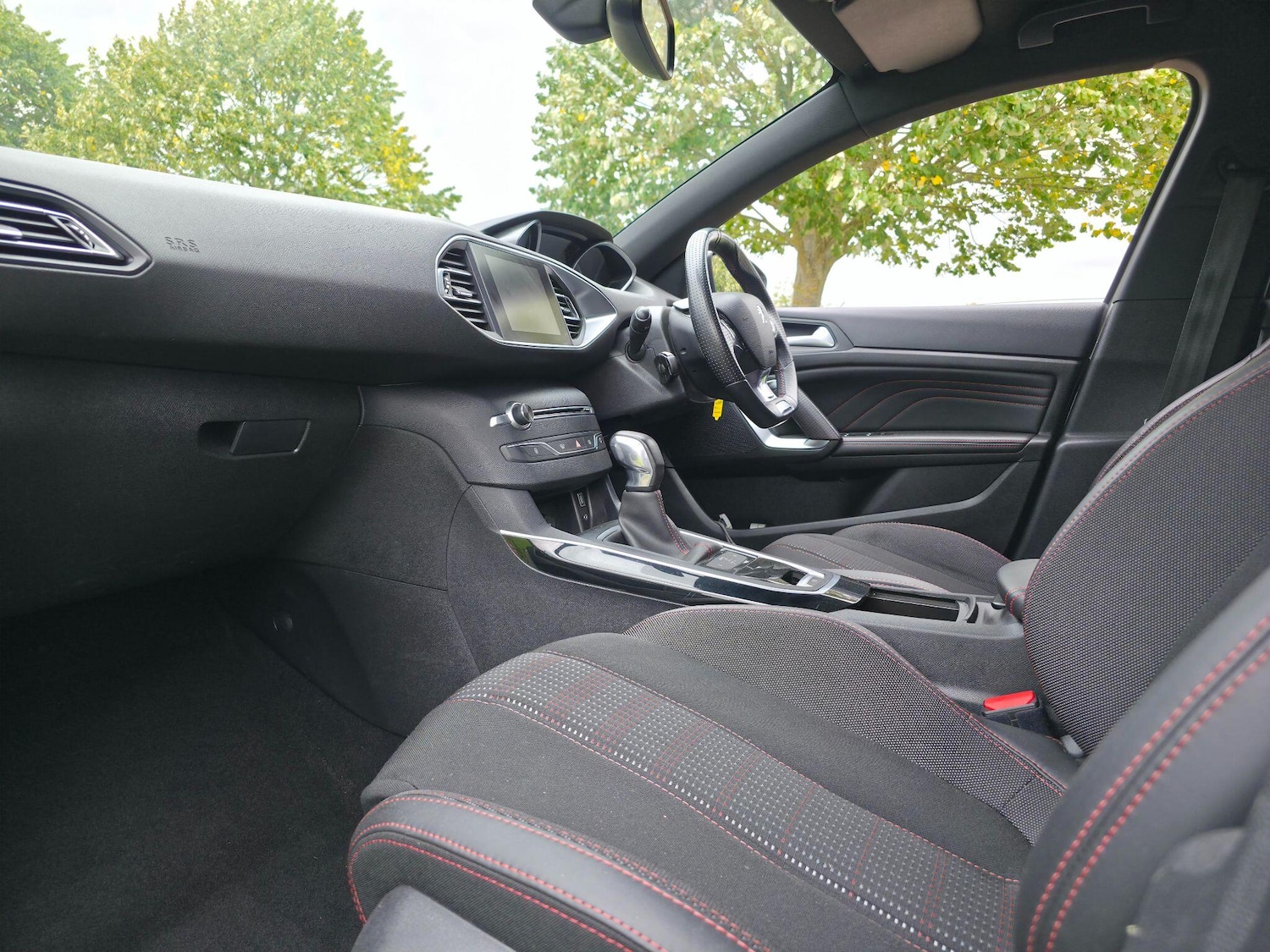 Used Peugeot 308 SW 2015 for sale - 76001537: Photo 31