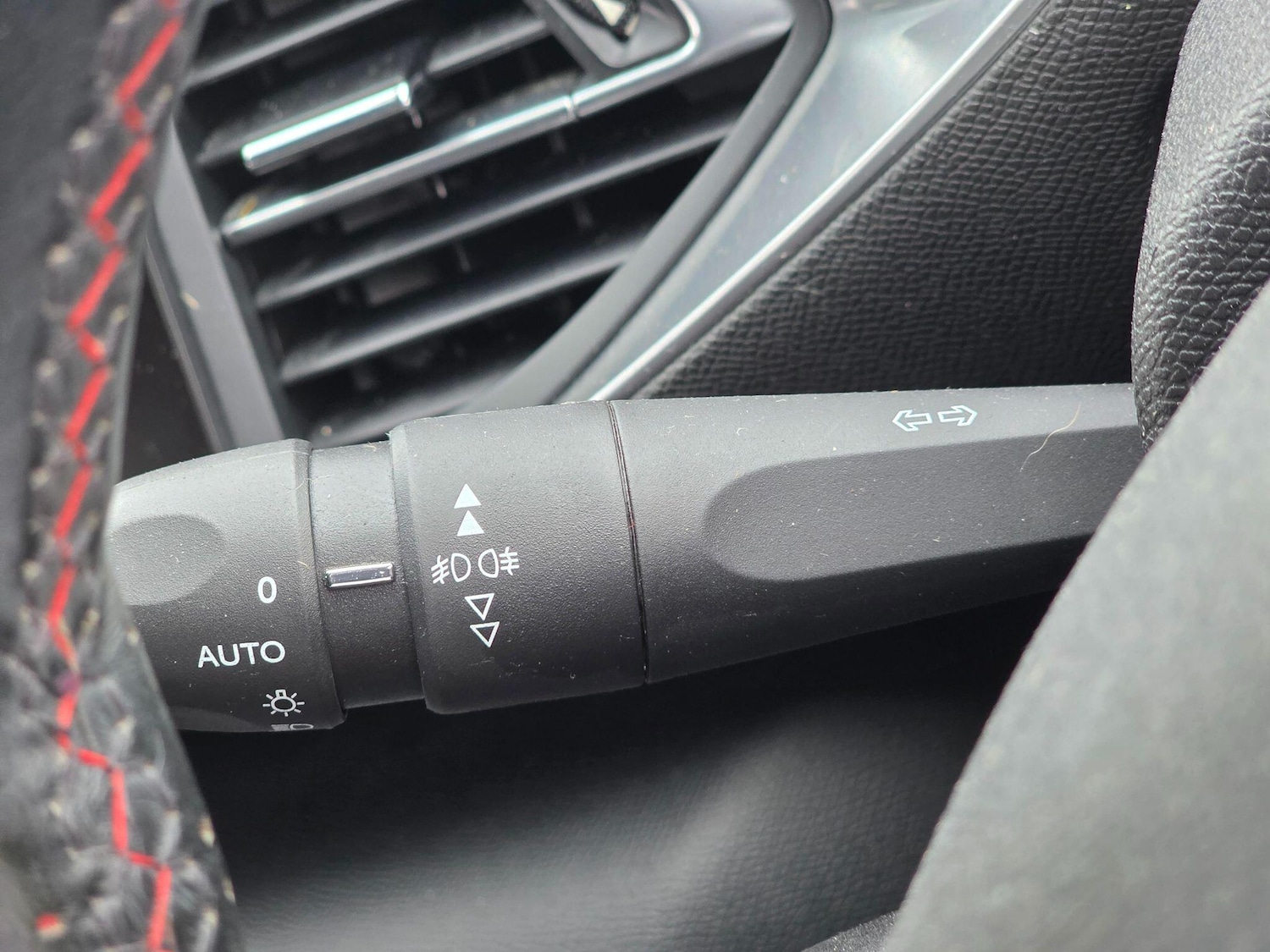 Used Peugeot 308 SW 2015 for sale - 76001537: Photo 40