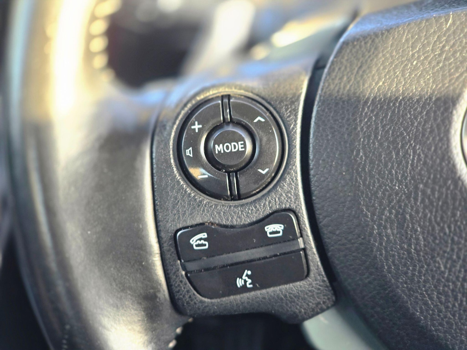 Used Lexus IS 2014 for sale - 76360009: Photo 40