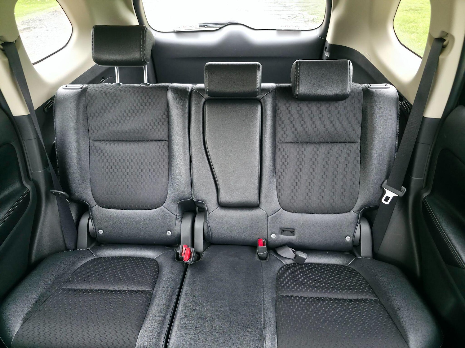 Used Mitsubishi Outlander 2014 for sale - 76167318: Photo 21