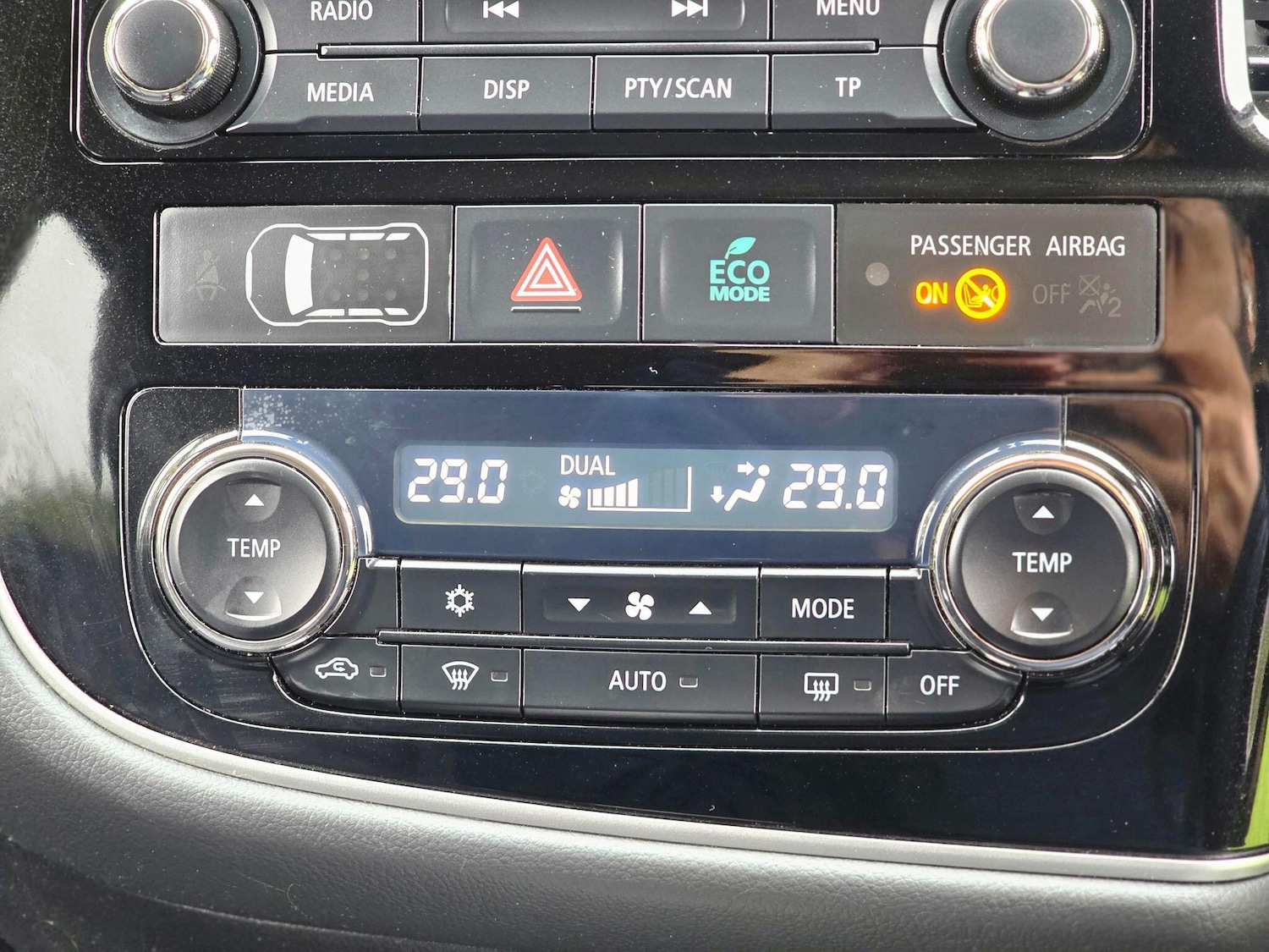 Used Mitsubishi Outlander 2014 for sale - 76167318: Photo 34