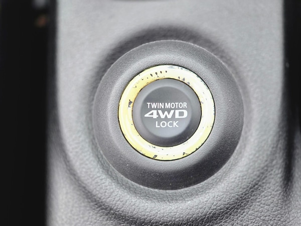 Used Mitsubishi Outlander 2014 for sale - 76167318: Photo 38