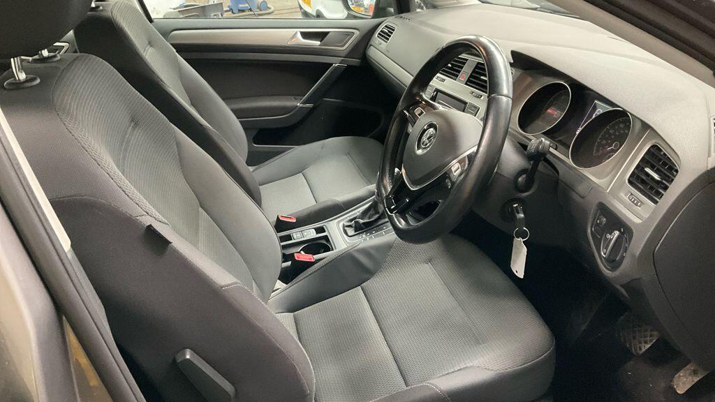 Used Volkswagen Golf 2014 for sale - 77737521: Photo 9