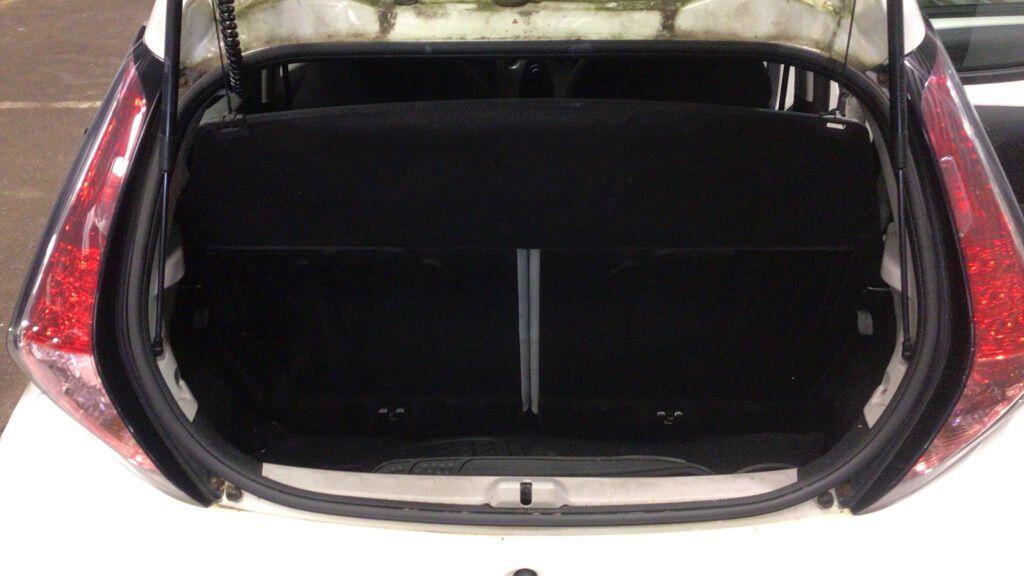 Used Toyota AYGO 2016 for sale - 76440467: Photo 10