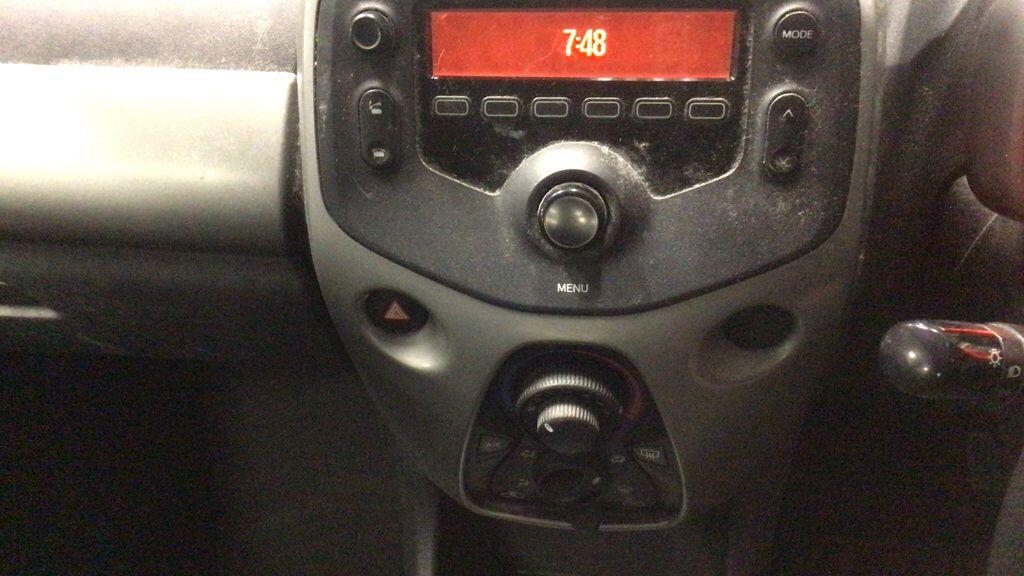 Used Toyota AYGO 2016 for sale - 76440467: Photo 14