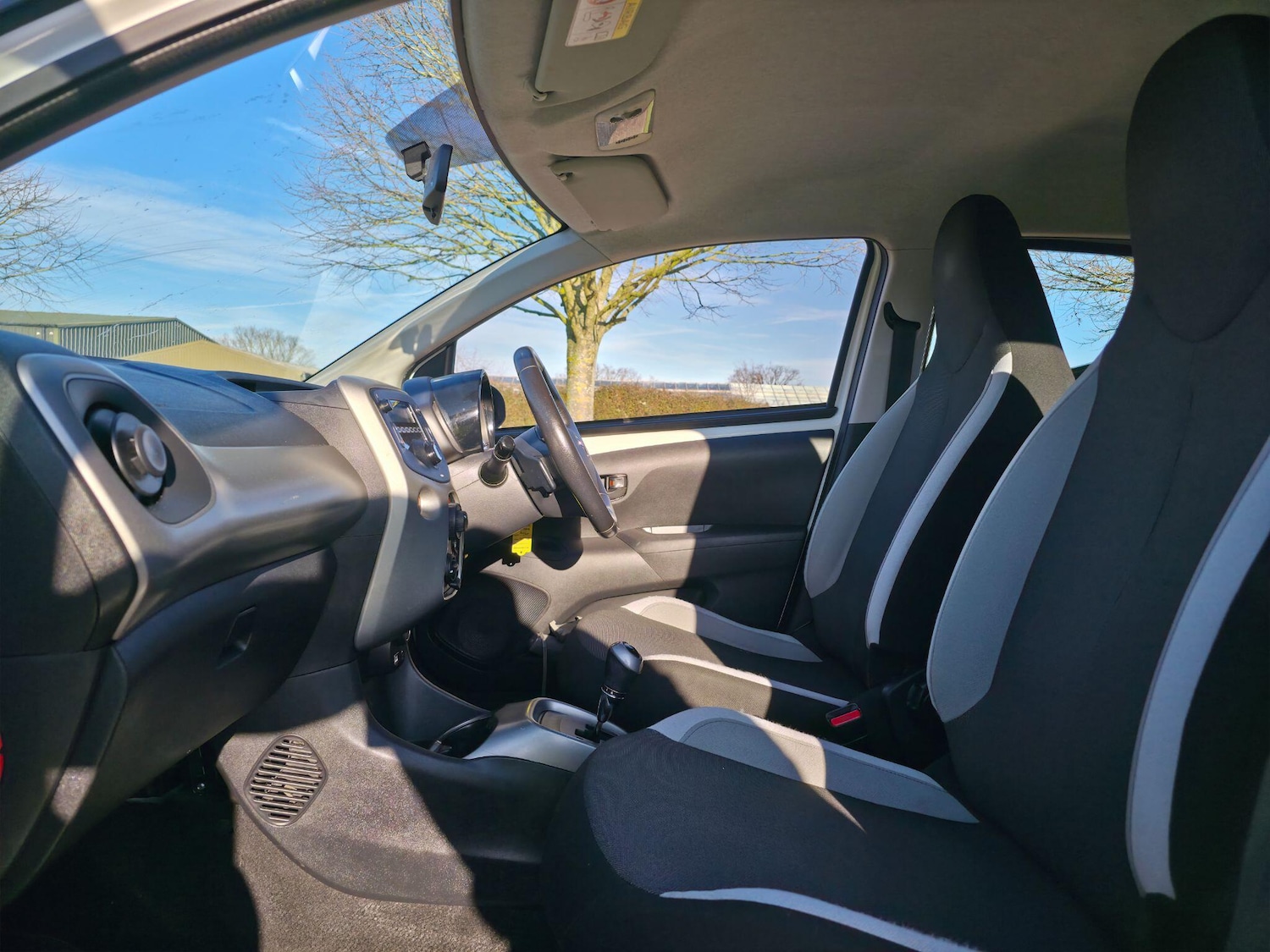 Used Toyota AYGO 2016 for sale - 76440467: Photo 23