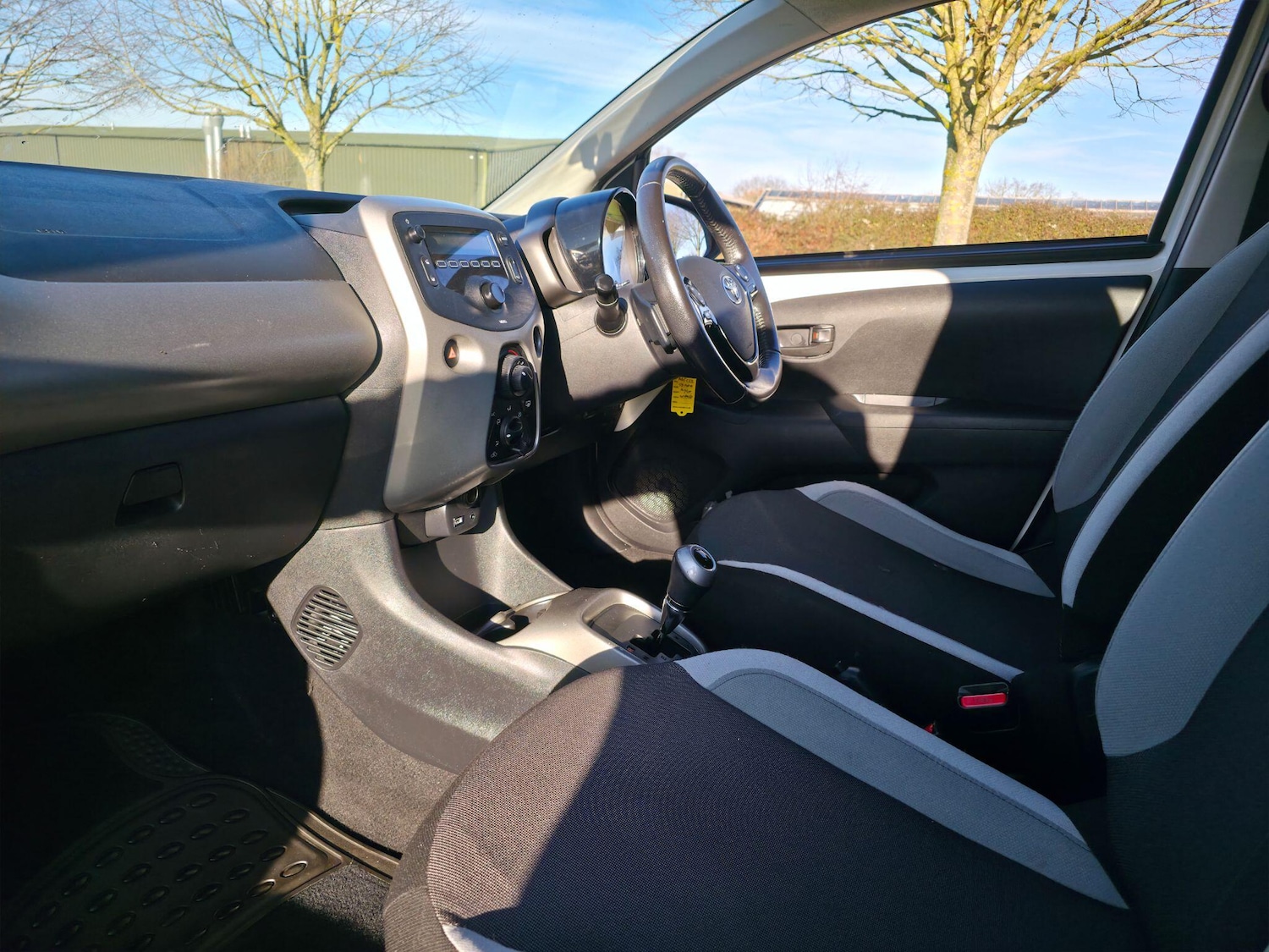 Used Toyota AYGO 2016 for sale - 76440467: Photo 28