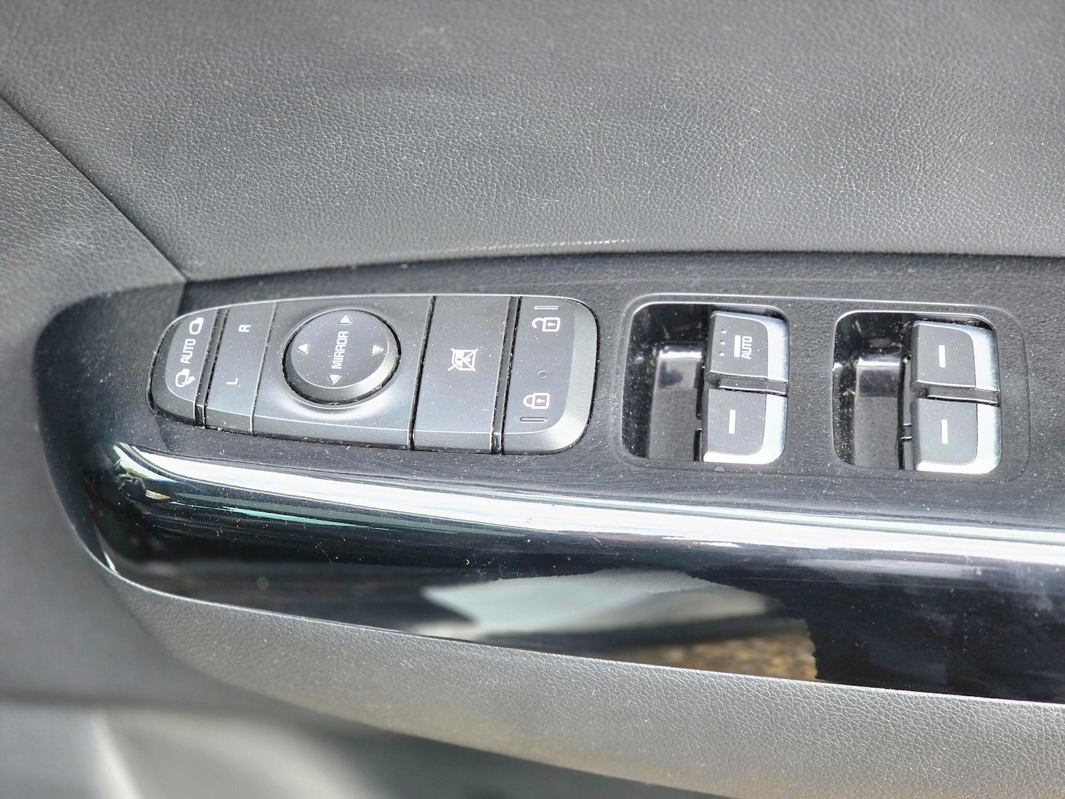 Used Kia Sportage 2017 for sale - 76388610: Photo 33