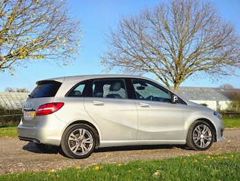 Used Mercedes-Benz B Class 2018 for sale - 77344039: Photo