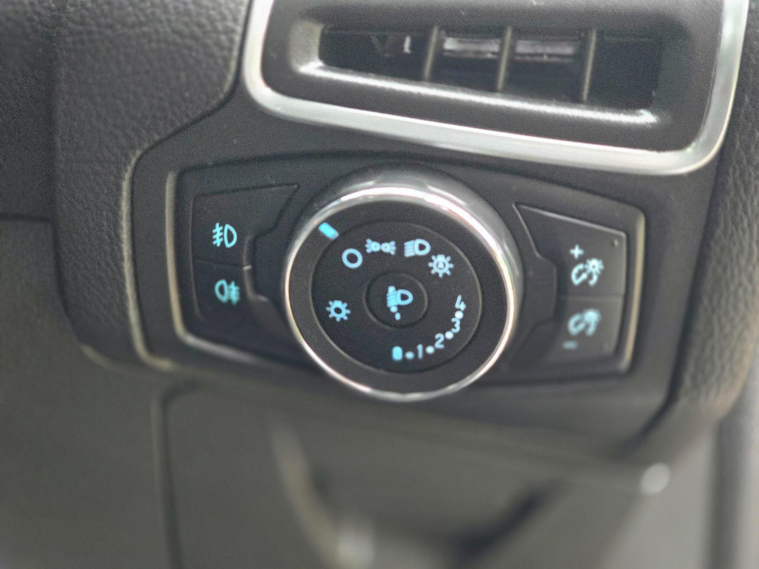 Used Ford Focus 2013 for sale - 76121449: Photo 32