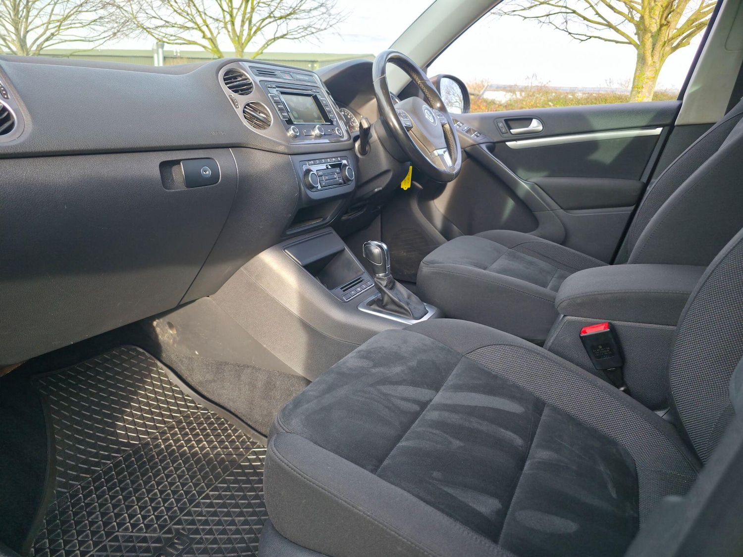 Used Volkswagen Tiguan 2014 for sale - 76613402: Photo 28