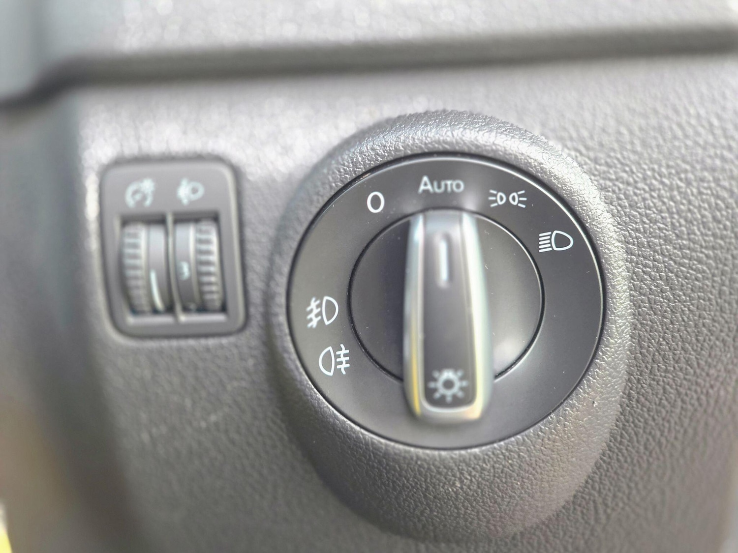 Used Volkswagen Tiguan 2014 for sale - 76613402: Photo 36