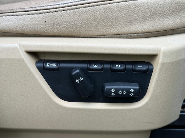 Used Land Rover Discovery 3 2006 for sale - 74759049: Photo 24