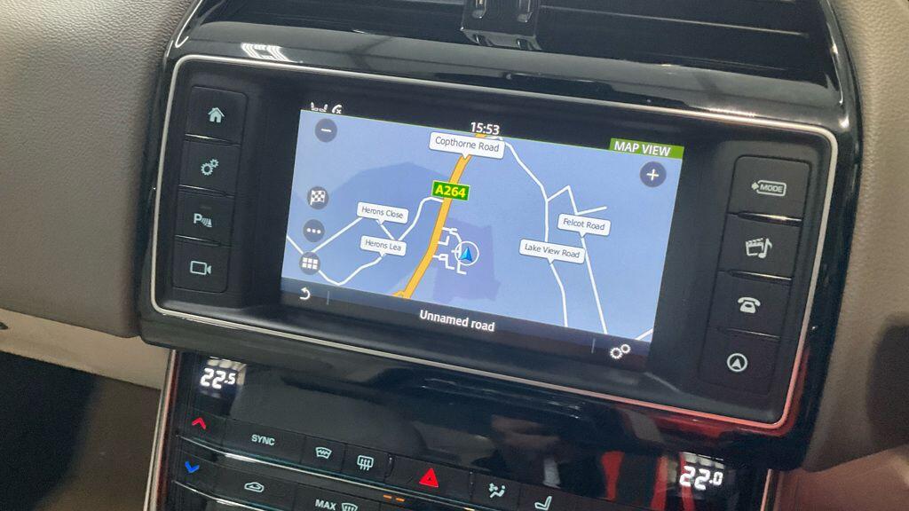 Used Jaguar XE 2015 for sale - 77598815: Photo 10