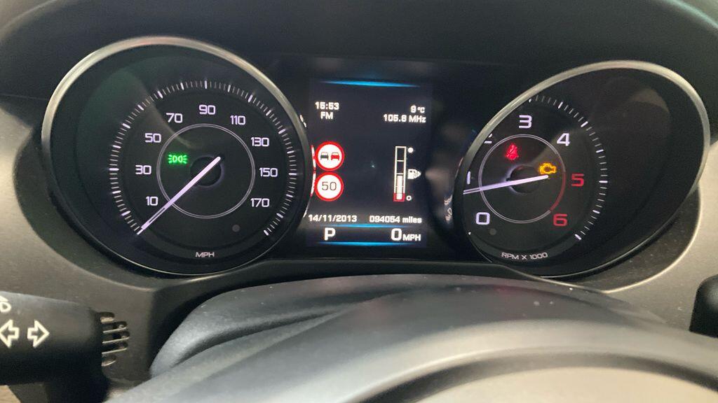 Used Jaguar XE 2015 for sale - 77598815: Photo 9