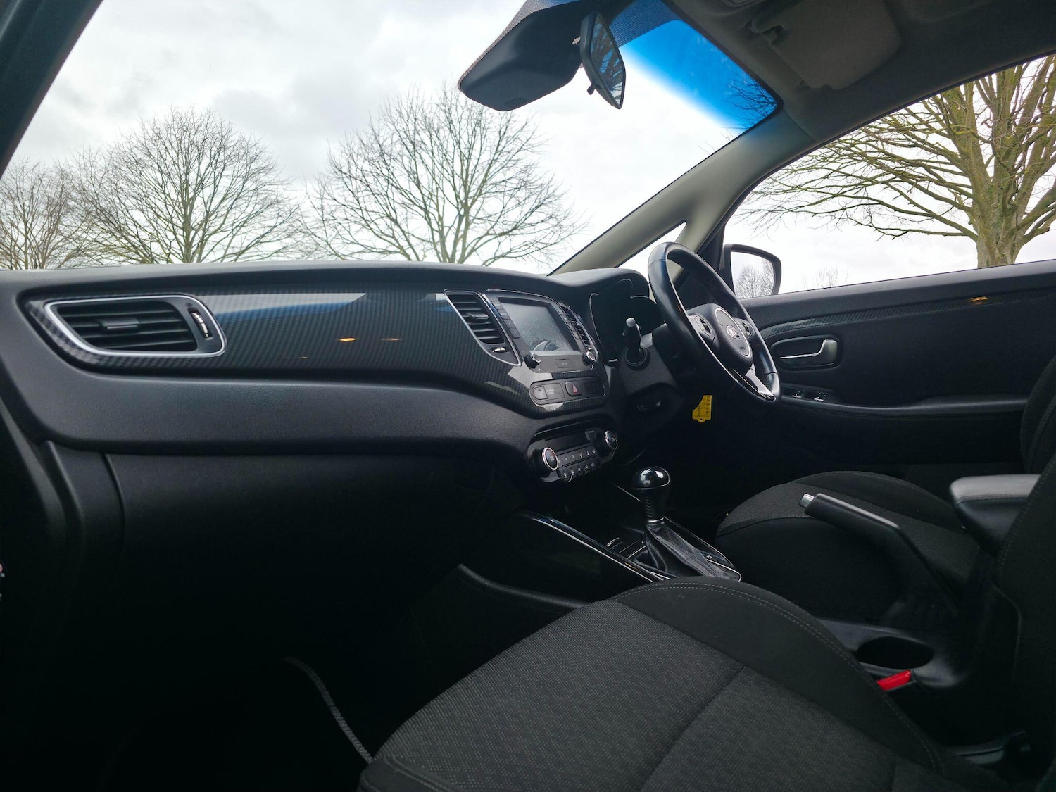 Used Kia Carens 2017 for sale - 77411532: Photo 29