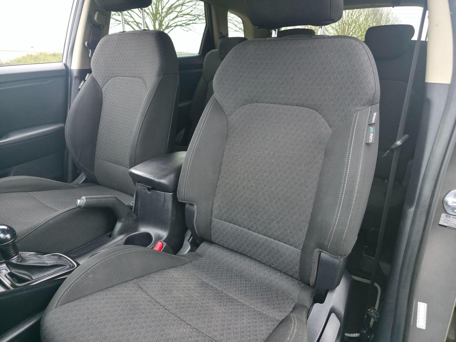 Used Kia Carens 2017 for sale - 77411532: Photo 31